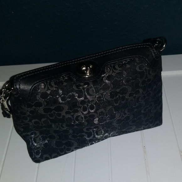 Coach Handbags - COACH Black Signature Turnlock Wristlet